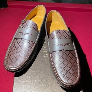 Gucci Brown Driving Loafers.  New/Unused.